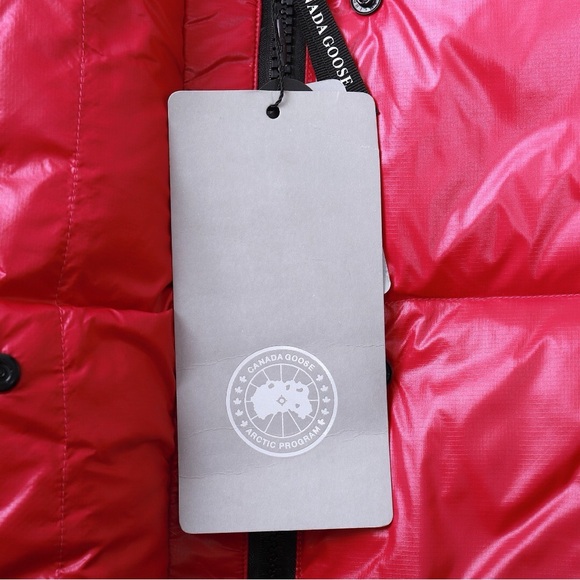 New Canada Goose pink jacket - Picture 10 of 16